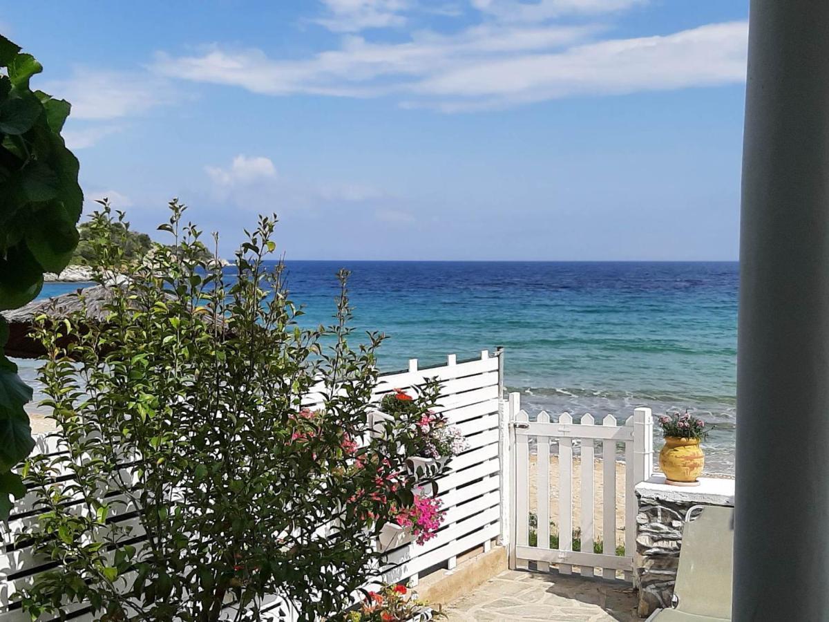 House Kokkalas On The Beach Pyrgadikia Exteriér fotografie