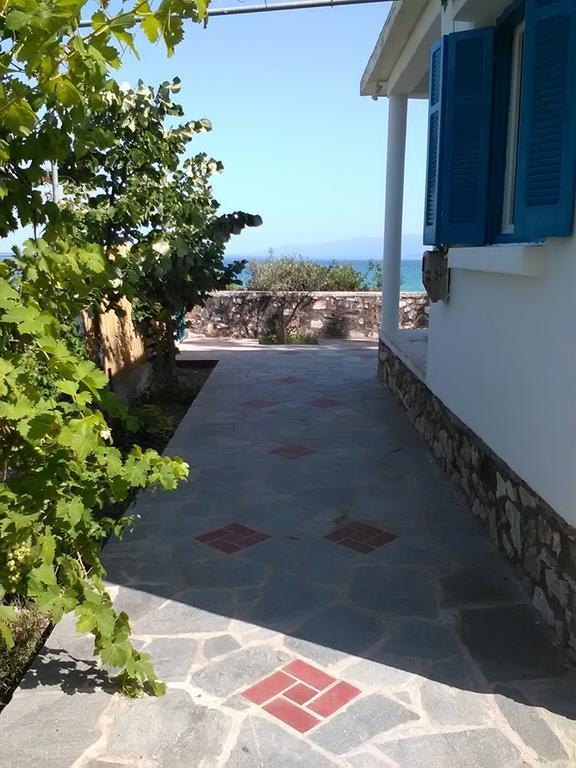 House Kokkalas On The Beach Pyrgadikia Exteriér fotografie