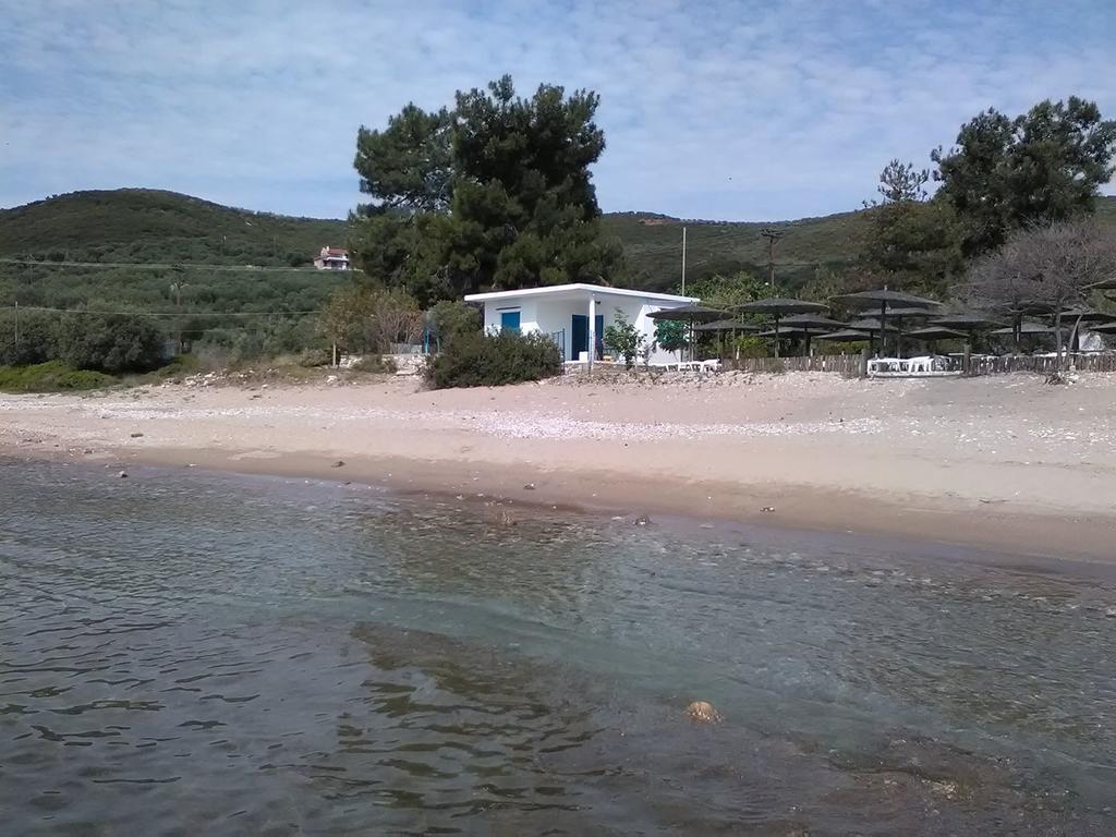House Kokkalas On The Beach Pyrgadikia Exteriér fotografie